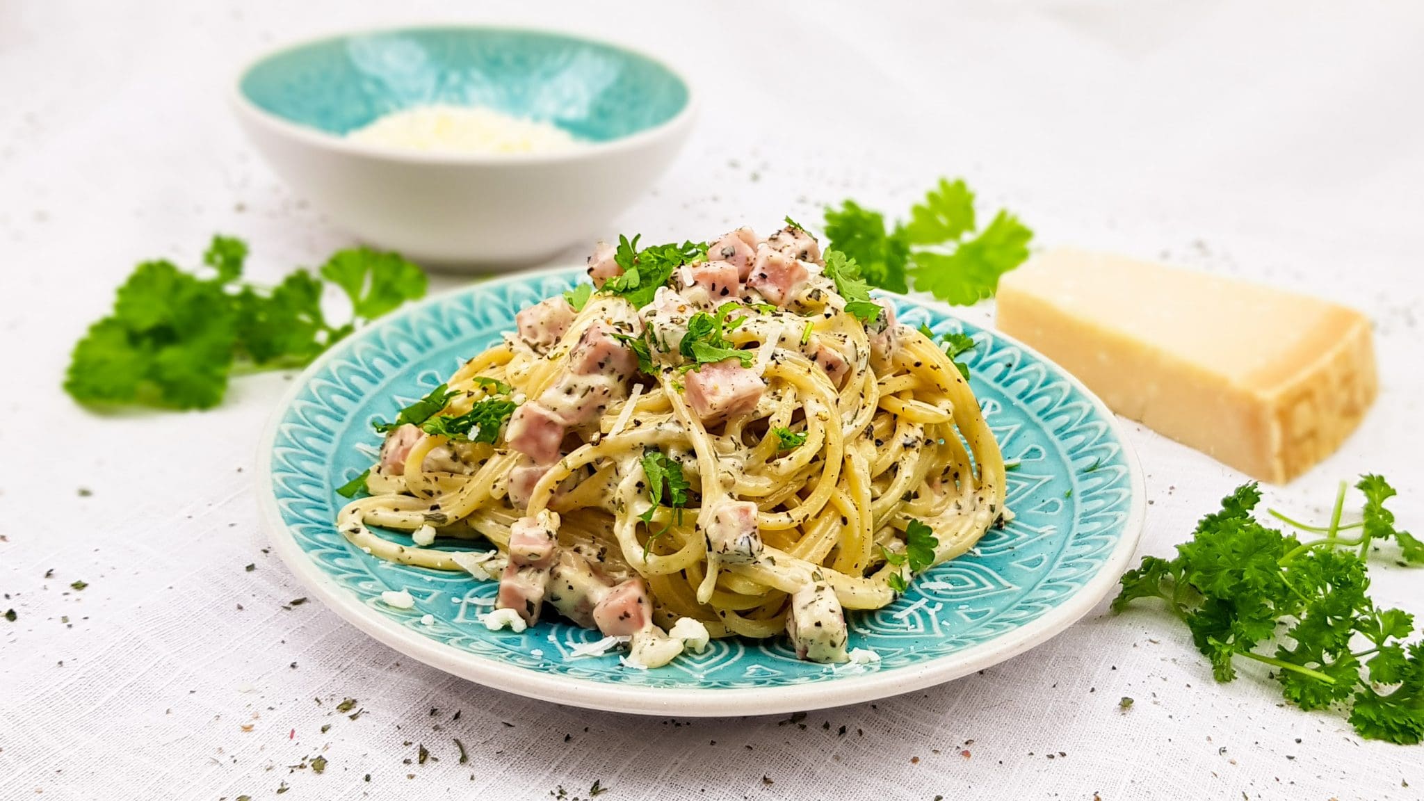Pasta met roomkaas, ham en mozzarella