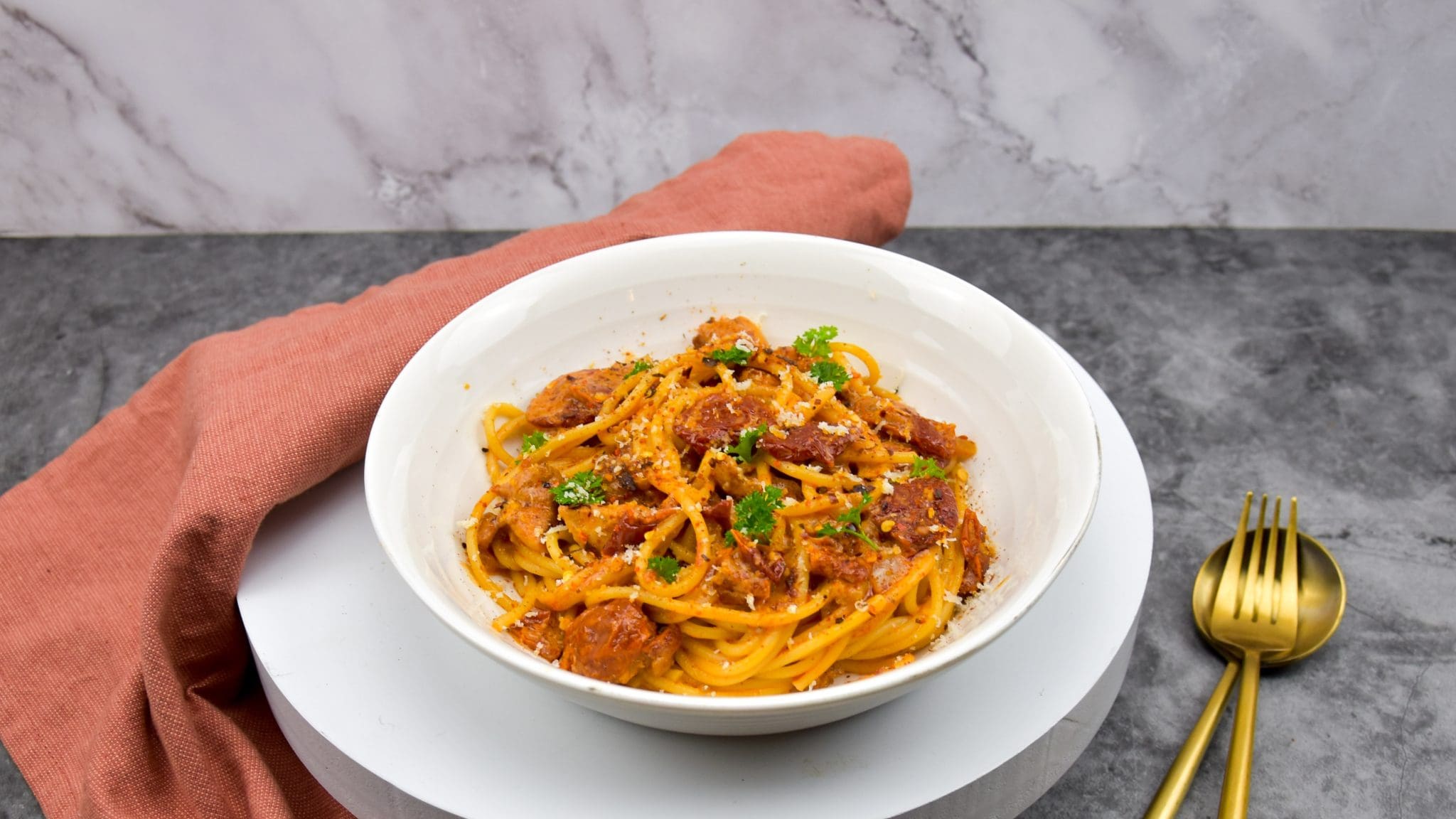 Pasta met kip en roomsaus
